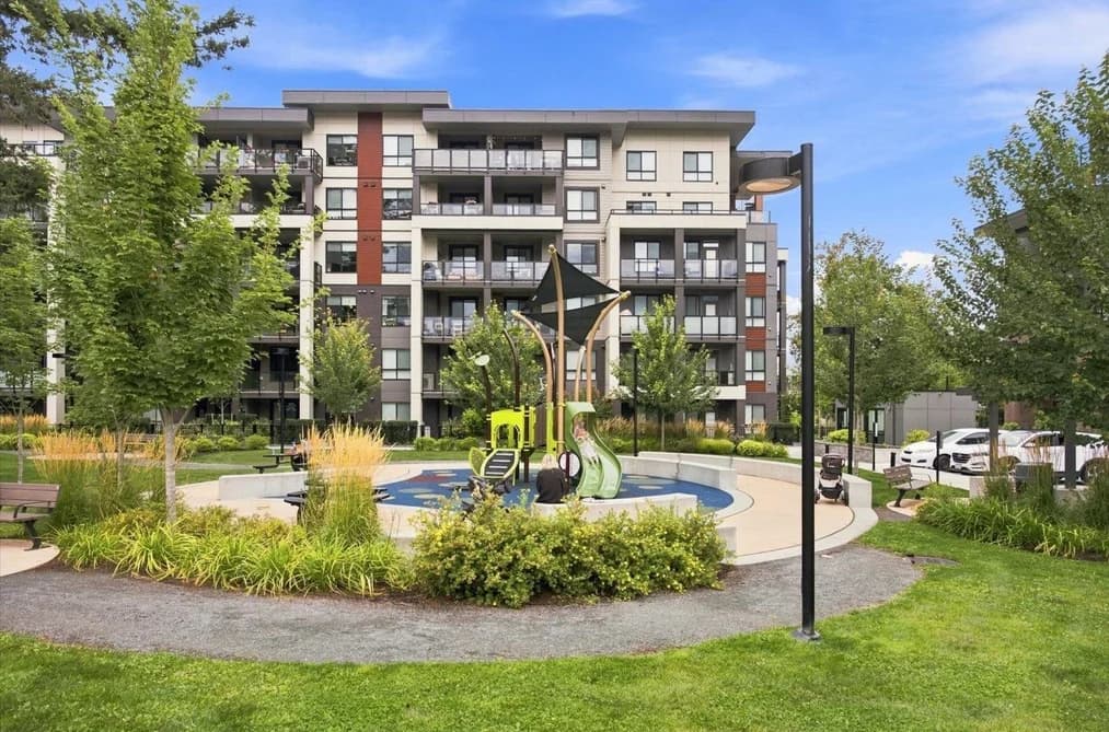 410 45511 CAMPUS DRIVE, Chilliwack, BC — Residential for Sale - Main Photo