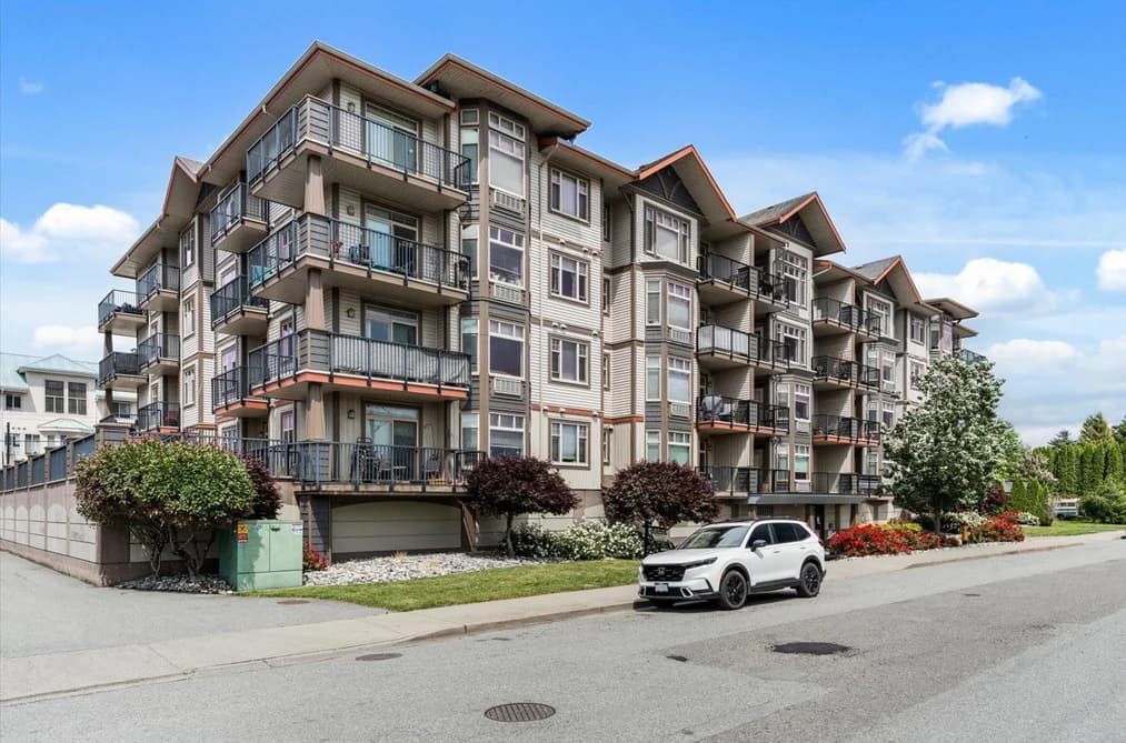 410 46021 SECOND AVENUE, Chilliwack, BC — Residential for Sale - Main Photo