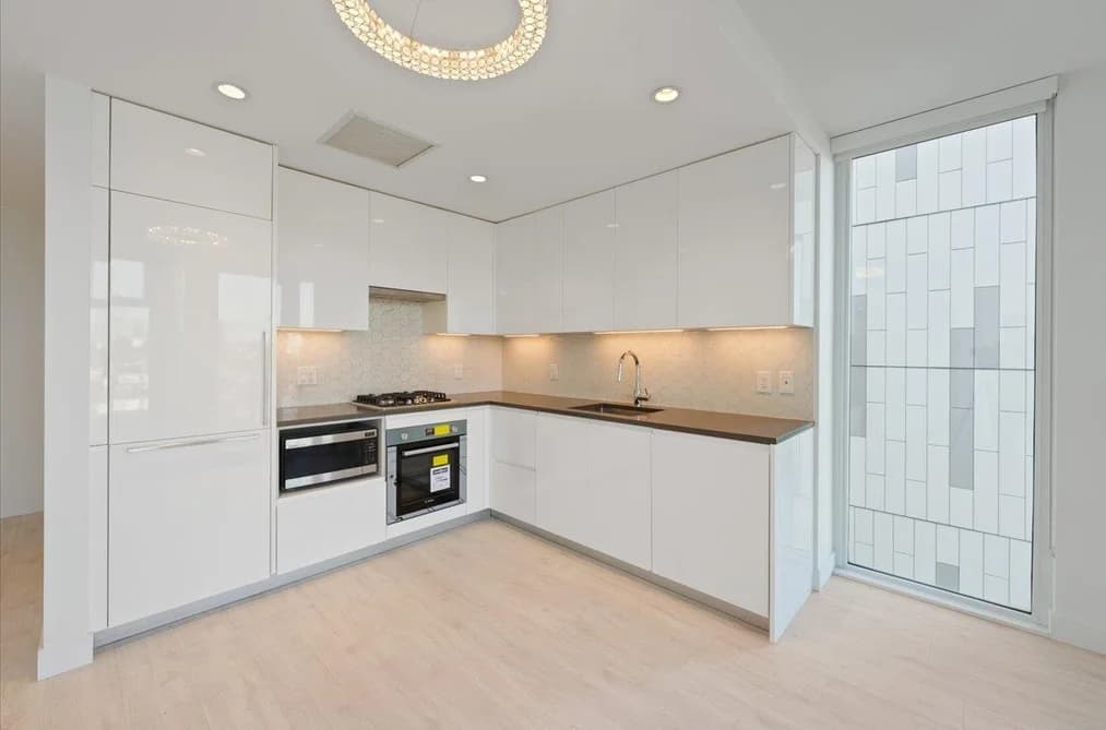 410 8138 FRASER STREET, Vancouver, BC — Residential for Sale - Main Photo