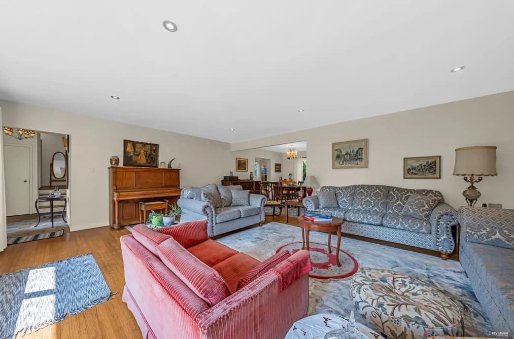 410 HADDEN DRIVE, West Vancouver, BC — Residential for Sale - Photo 2