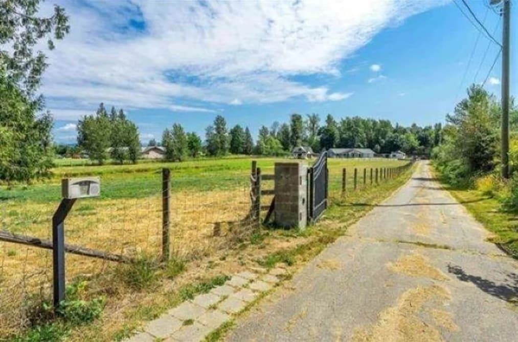 4102 LEFEUVRE ROAD, Abbotsford, BC — Residential for Sale - Main Photo