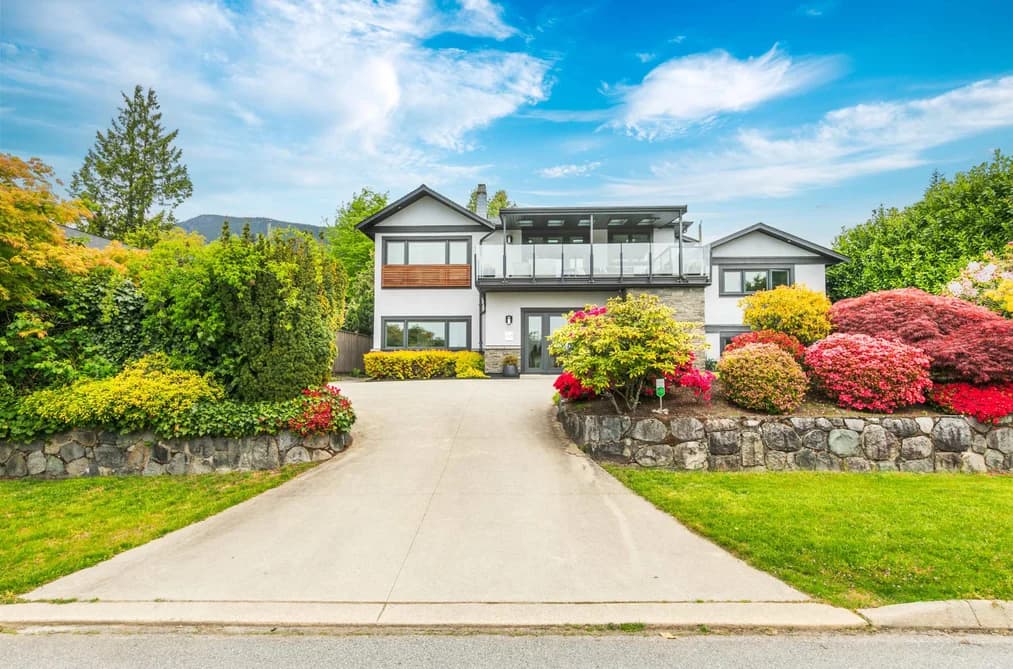 4106 CANTERBURY CRESCENT, North Vancouver, BC — Residential for Sale - Main Photo