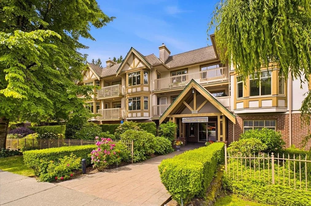 411 2059 CHESTERFIELD AVENUE, North Vancouver, BC — Residential for Sale - Main Photo