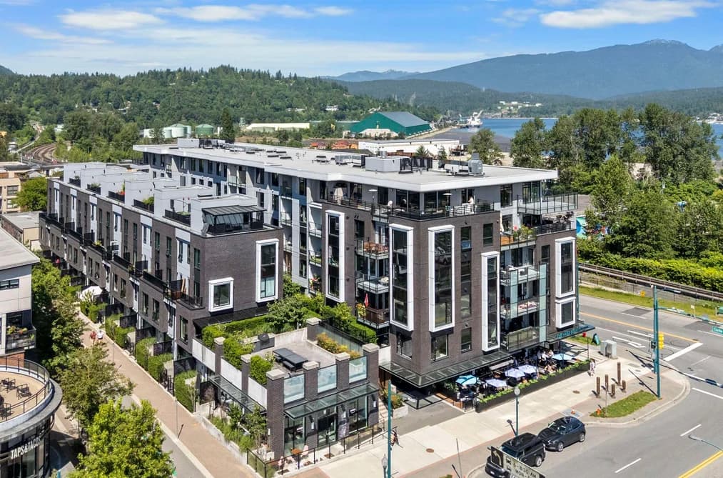 411 83 MOODY STREET, Port Moody, BC — Residential for Sale - Photo 2