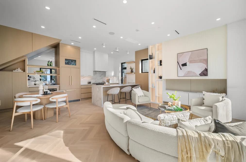 411 W 19TH AVENUE, Vancouver, BC — Residential for Sale - Main Photo