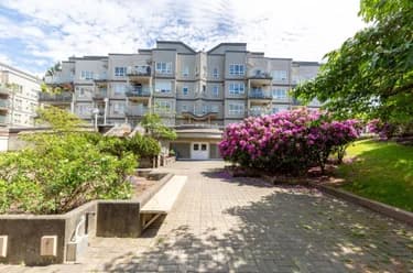 Condo for sale at 412 14399 103 Avenue Surrey British Columbia - MLS: R3127391