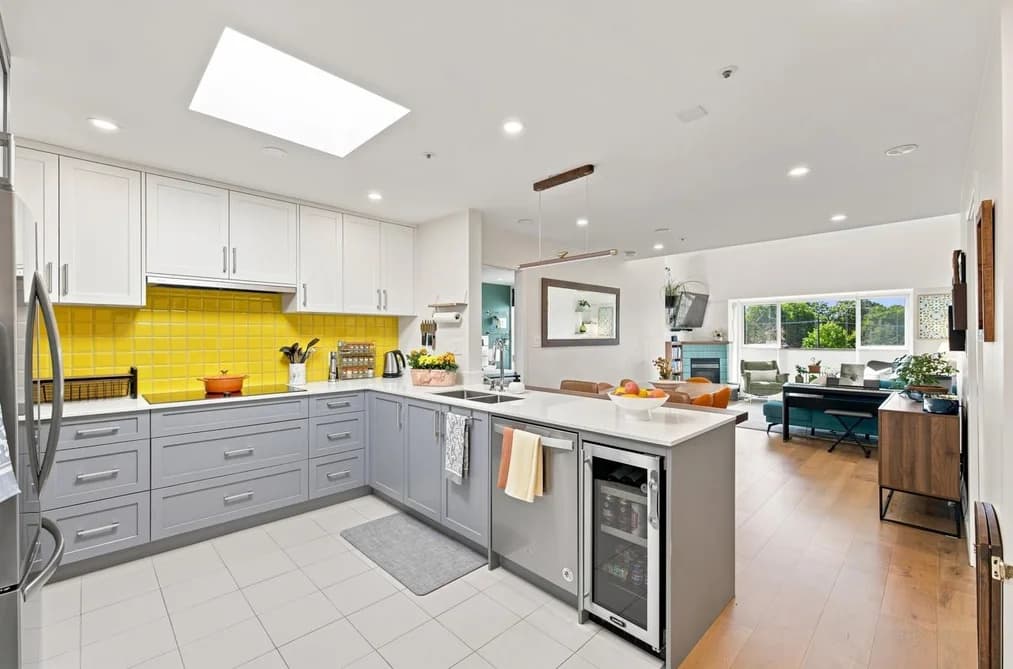412 3480 MAIN STREET, Vancouver, BC — Residential for Sale - Main Photo
