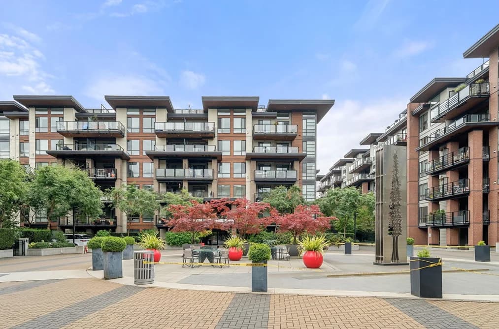 412 719 W 3RD STREET, North Vancouver, BC — Residential for Sale - Main Photo