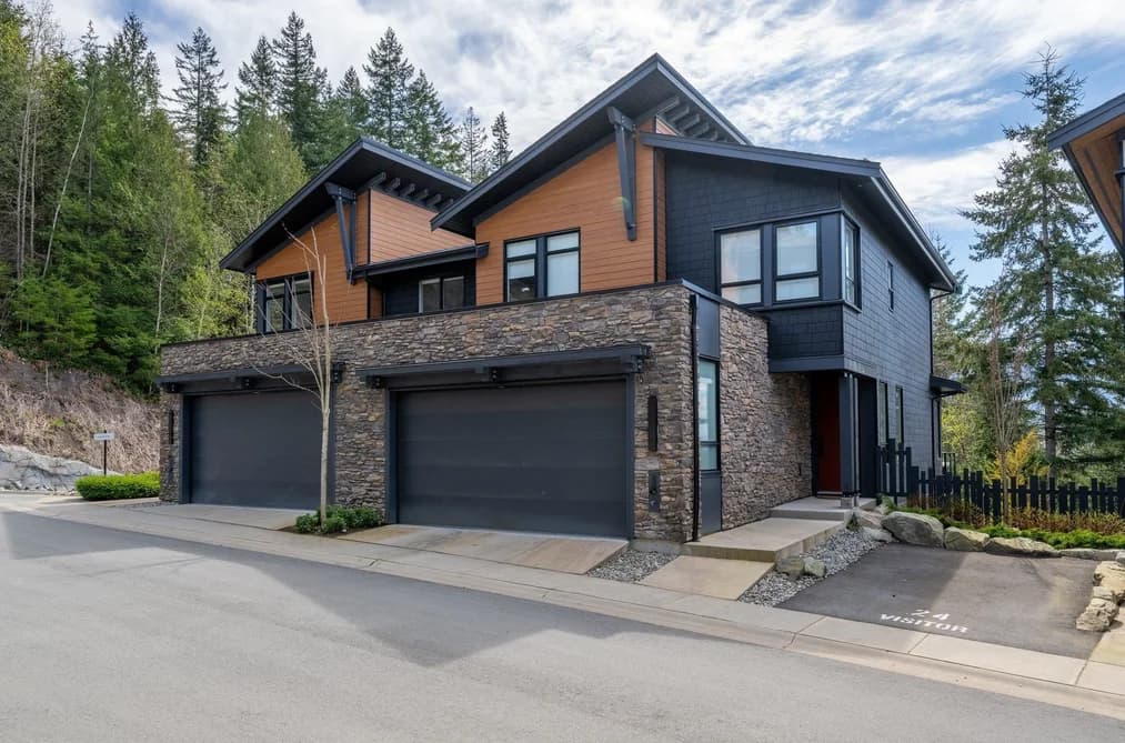 41203 HIGHLINE PLACE, Squamish, BC — Residential for Sale - Main Photo