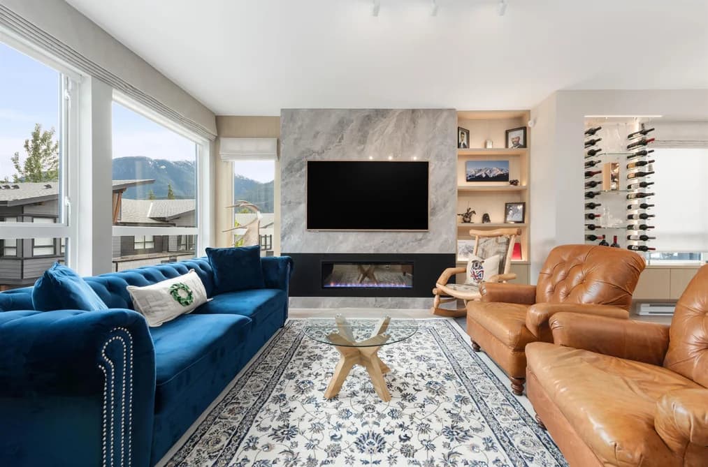 41204 HIGHLINE PLACE, Squamish, BC — Residential for Sale - Main Photo