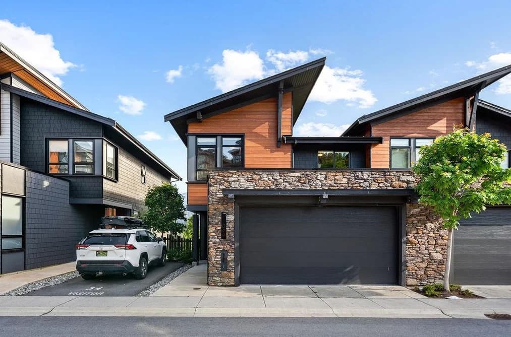 41249 HIGHLINE PLACE, Squamish, BC — Residential for Sale - Photo 2