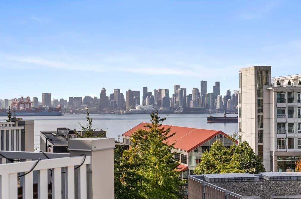 413 147 E 1ST STREET, North Vancouver, BC — Residential for Sale - Photo 2