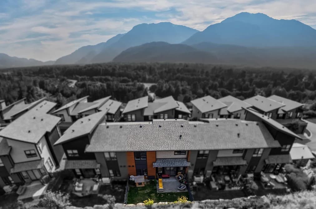 41328 HIGHLINE PLACE, Squamish, BC — Residential for Sale - Main Photo