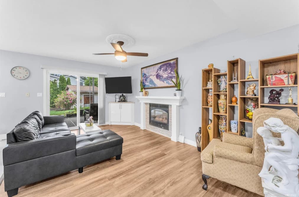 41355 YARROW CENTRAL ROAD, Yarrow, BC — Residential for Sale - Photo 2