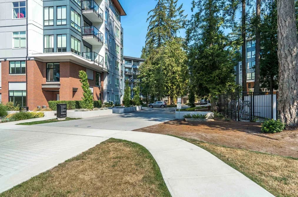 414 3438 146A STREET, Surrey, BC — Residential for Sale - Photo 2