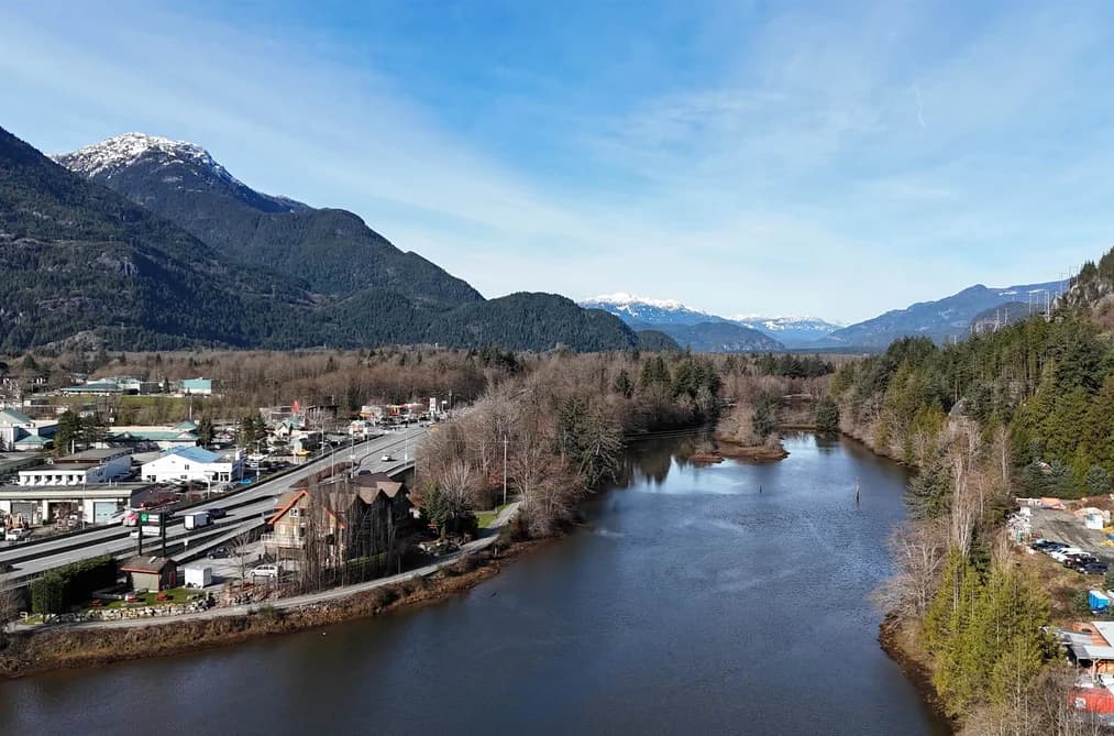 415 1500 SCOTT CRESCENT, Squamish, BC — Residential for Sale - Main Photo