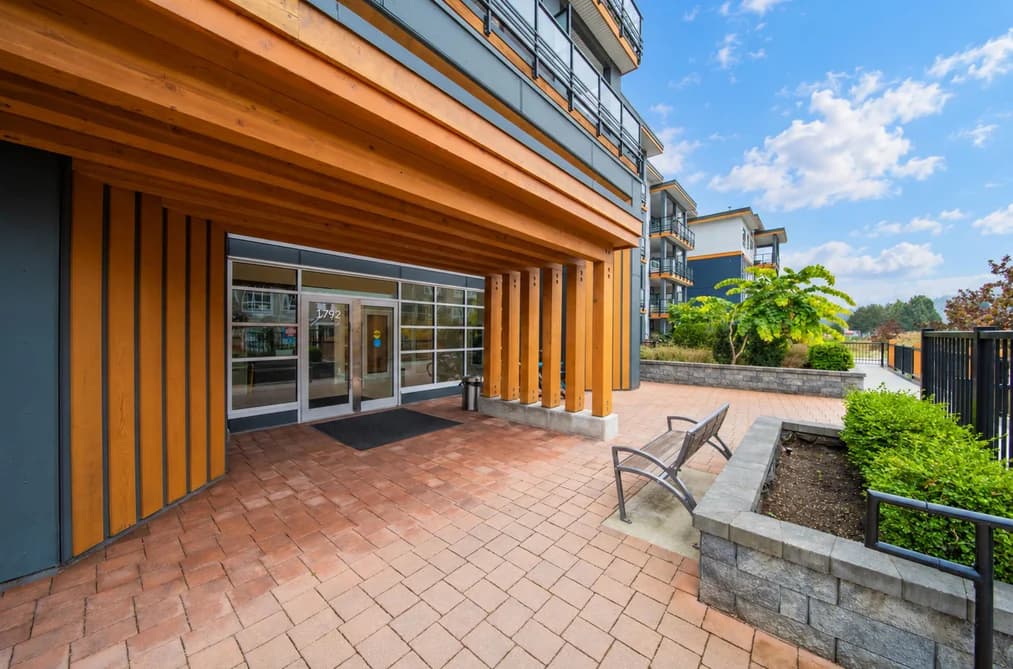 415 1792 STARLING DRIVE, Tsawwassen, BC — Residential for Sale - Photo 2