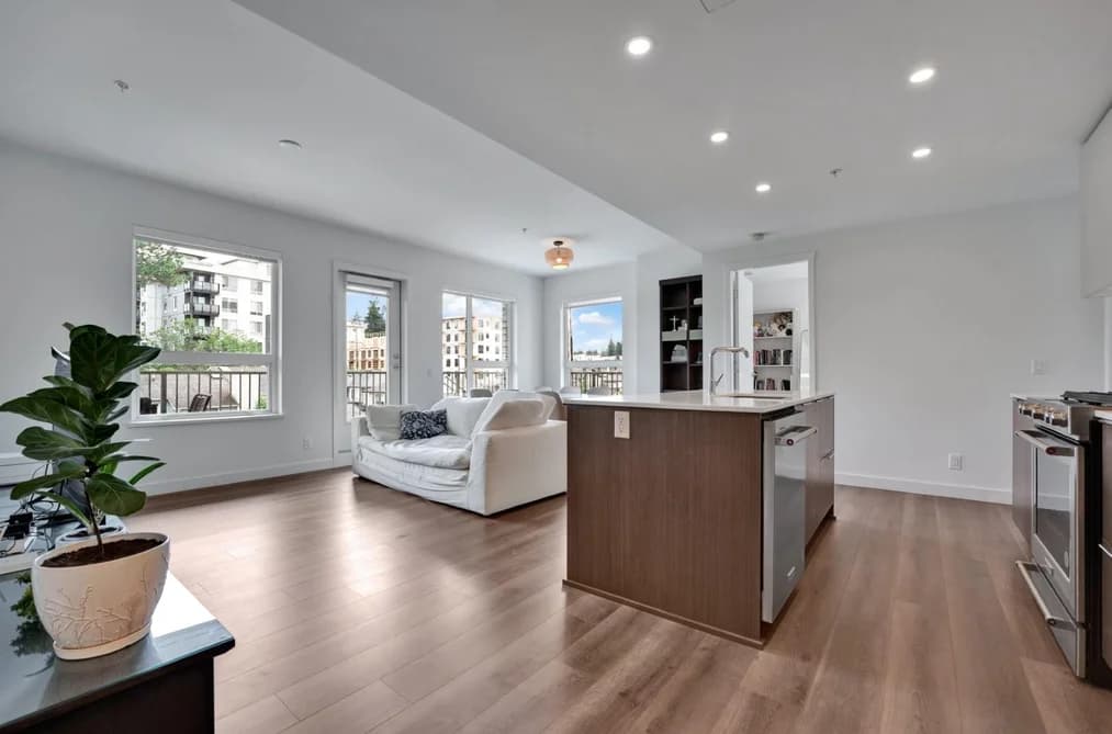 415 648 LEA AVENUE, Coquitlam, BC — Residential for Sale - Main Photo