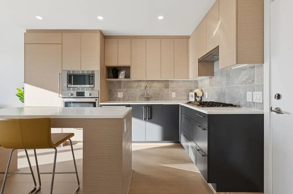 415 8888 OSLER STREET, Vancouver, BC — Residential for Sale - Photo 2