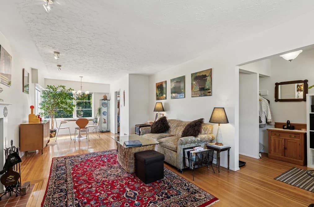 415 W 26TH STREET, North Vancouver, BC — Residential for Sale - Photo 2