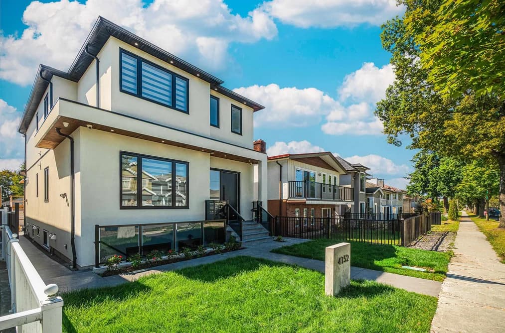 4152 PENDER STREET, Burnaby, BC — Residential for Sale - Photo 2