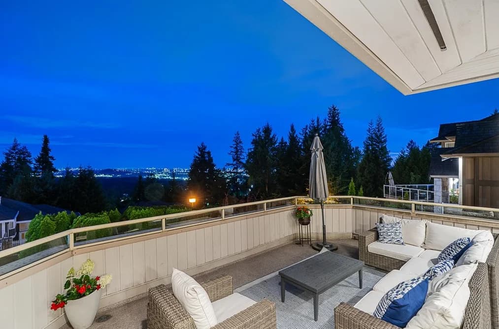 4153 QUARRY COURT, North Vancouver, BC — Residential for Sale - Photo 2