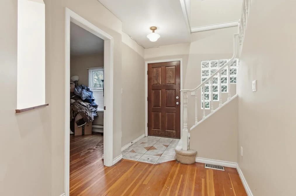 4154 MCGILL STREET, Burnaby, BC — Residential for Sale - Photo 2