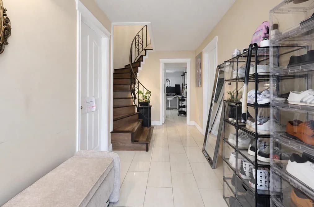 4158 KENNY COURT, Burnaby, BC — Residential for Sale - Photo 2