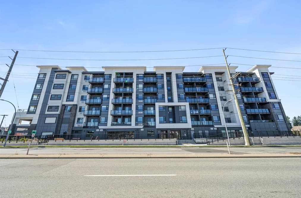 416 8423 CEDAR STREET, Mission, BC — Residential for Sale - Main Photo
