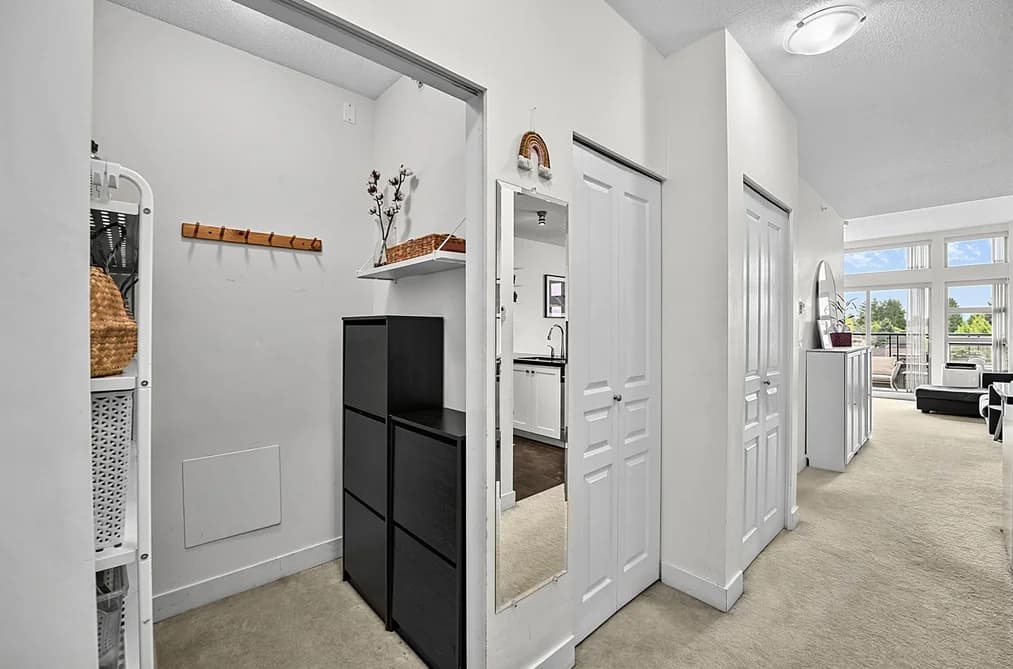 417 4550 FRASER STREET, Vancouver, BC — Residential for Sale - Photo 2