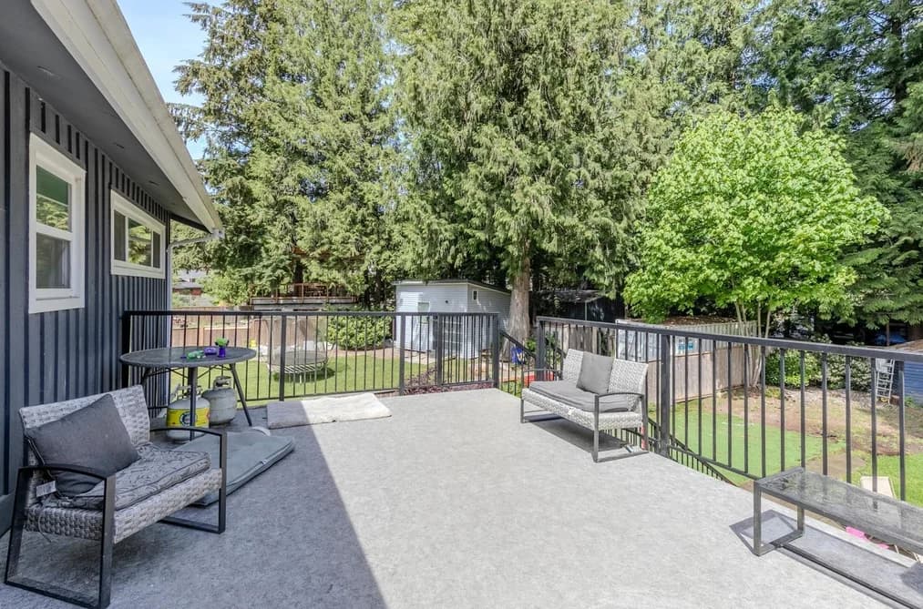 41756 GOVERNMENT ROAD, Squamish, BC — Residential for Sale - Photo 2