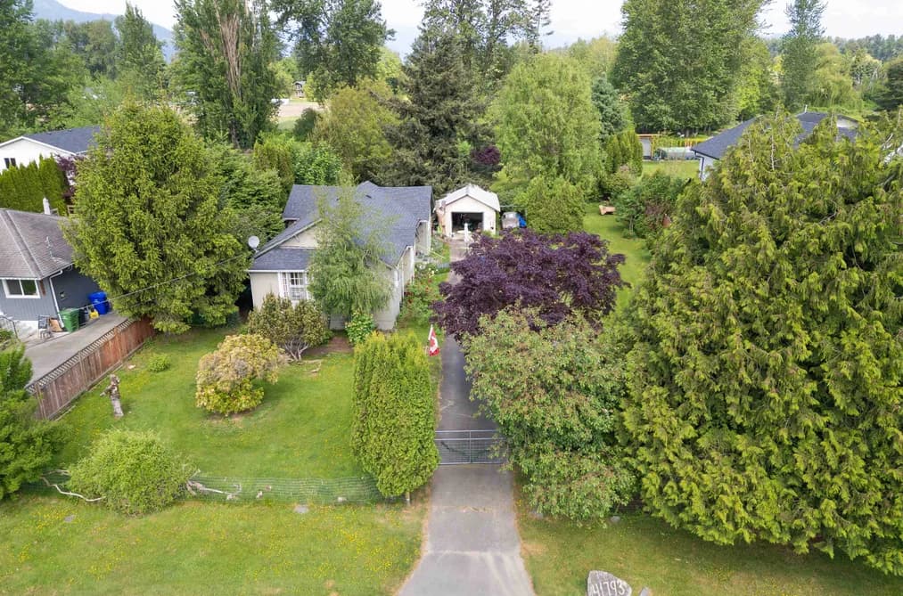 41793 YARROW CENTRAL ROAD, Yarrow, BC — Residential for Sale - Photo 2