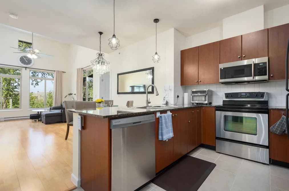 418 10180 153 STREET, Surrey, BC — Residential for Sale - Main Photo