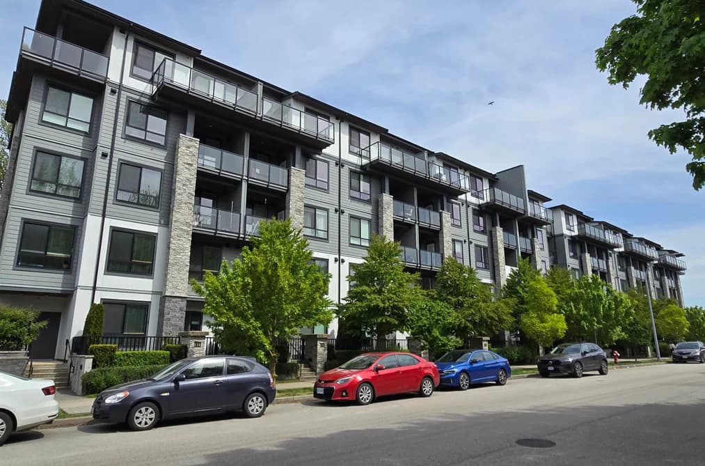 418 15351 101 AVENUE, Surrey, BC — Residential for Sale - Main Photo