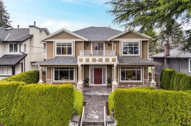 House for sale at 418 E 13th Street North Vancouver British Columbia - MLS: R3112124