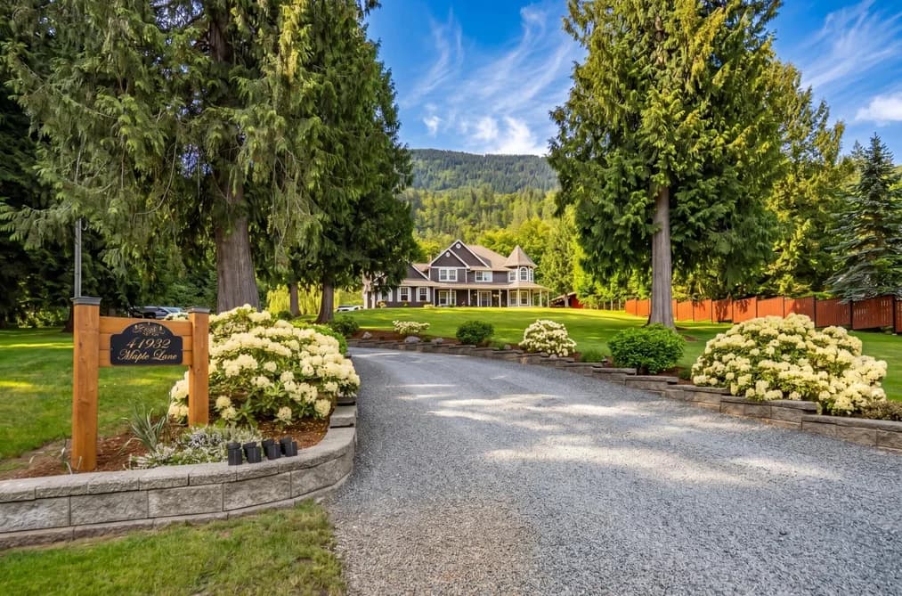 41932 MAPLE LANE, Yarrow, BC — Residential for Sale - Photo 2