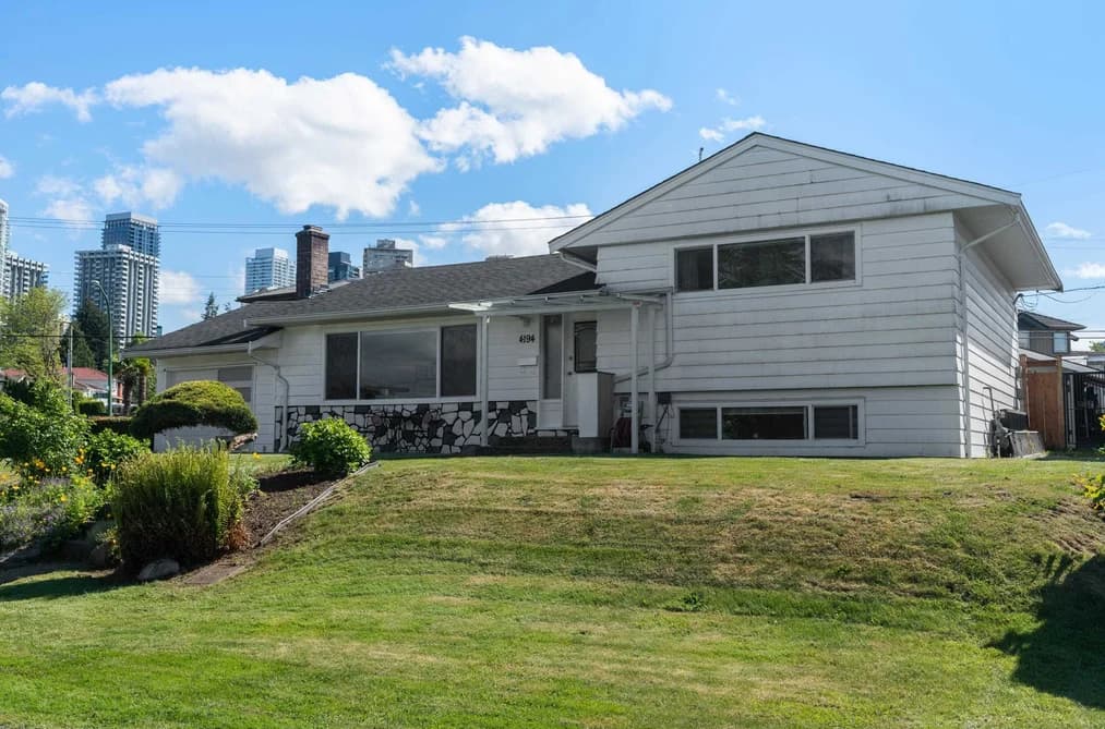 4194 CHERRYWOOD CRESCENT, Burnaby, BC — Residential for Sale - Photo 2