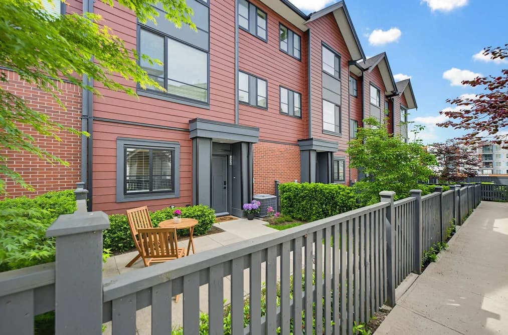 42 19897 75A AVENUE, Langley, BC — Residential for Sale - Photo 2