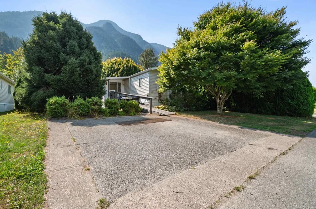 42 62790 FLOOD HOPE ROAD, Hope, BC — Residential for Sale - Main Photo