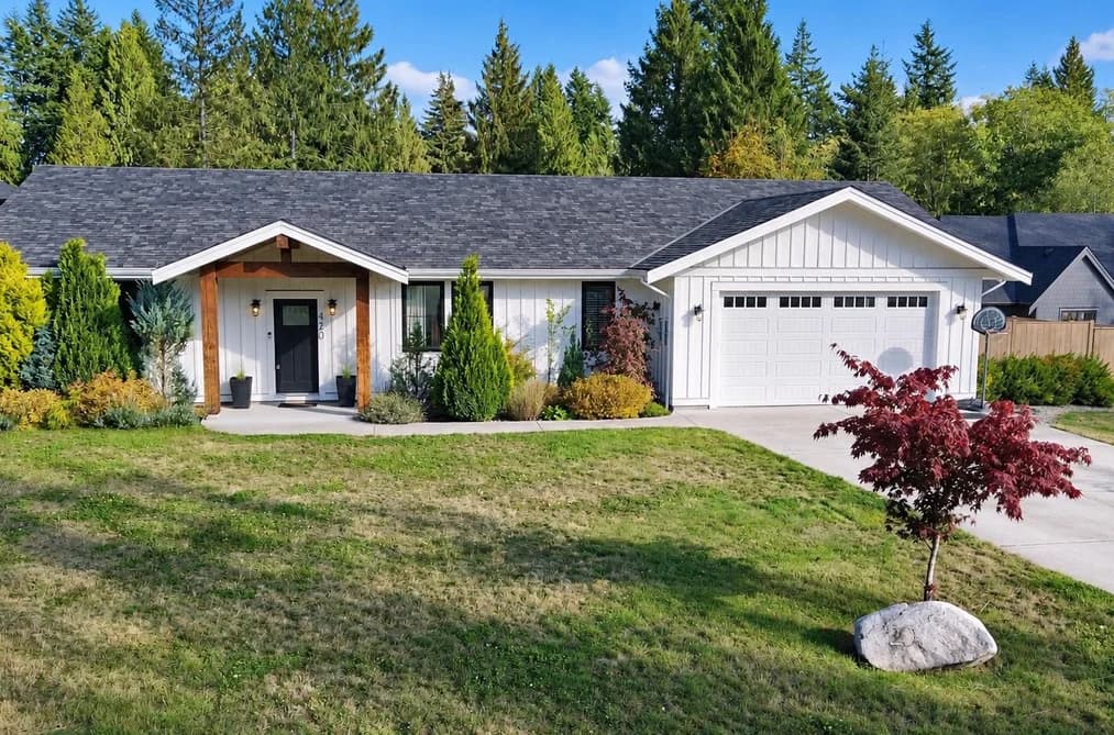420 SOLAZ PLACE, Gibsons, BC — Residential for Sale - Photo 2
