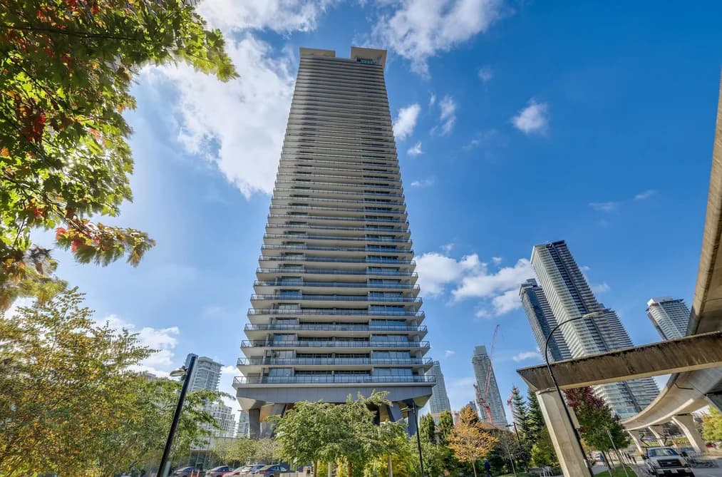 4205 4720 LOUGHEED HIGHWAY, Burnaby, BC — Residential for Sale - Photo 2