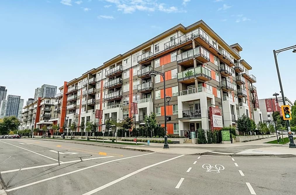 421 13238 105 AVENUE, Surrey, BC — Residential for Sale - Photo 2