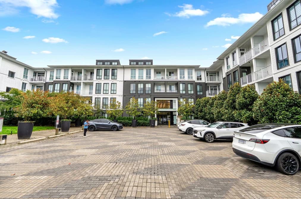 422 14968 101A AVENUE, Surrey, BC — Residential for Sale - Photo 2
