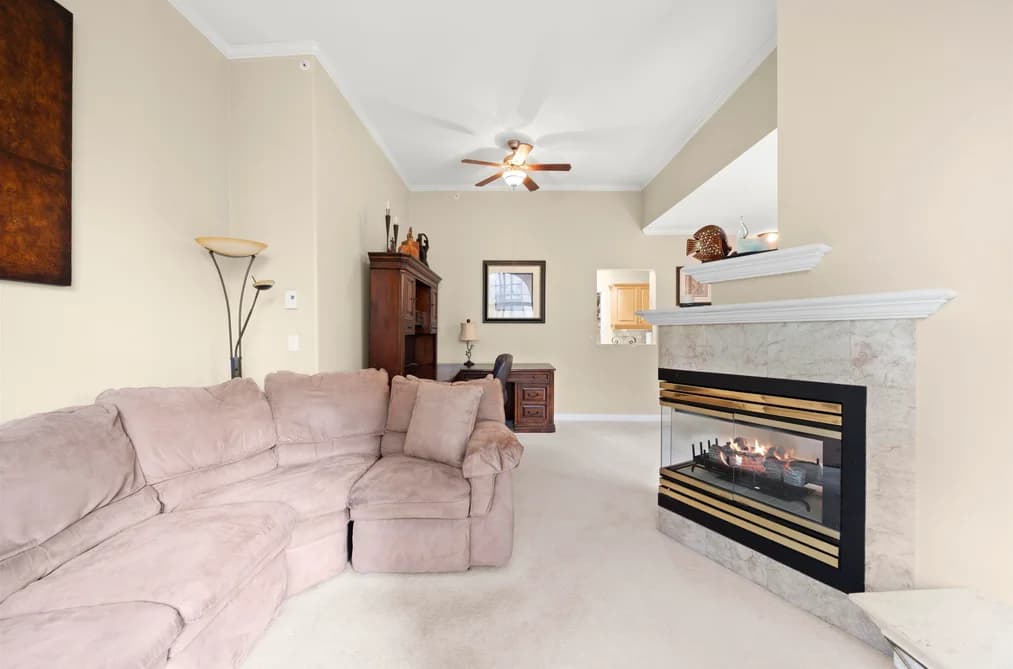 423 1185 PACIFIC STREET, Coquitlam, BC — Residential for Sale - Photo 2
