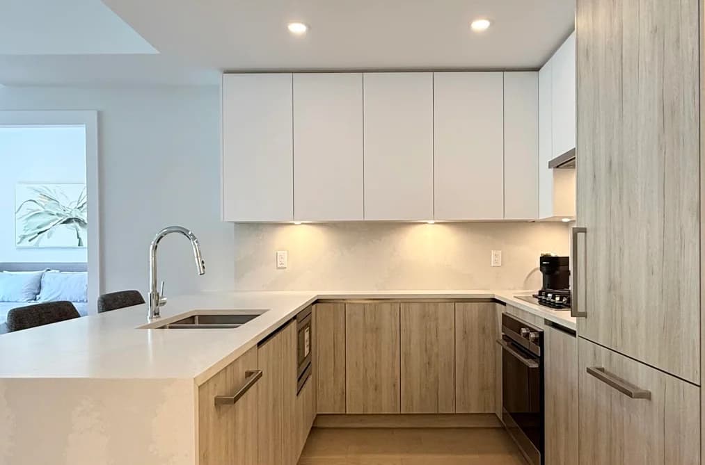 423 6TH STREET, West Vancouver BC V7T 0A1 - Photo 1