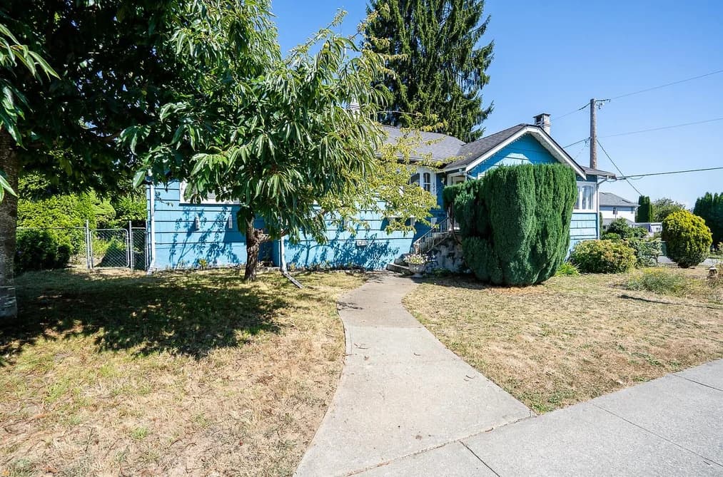 423 CUMBERLAND STREET, New Westminster, BC — Residential for Sale - Photo 2