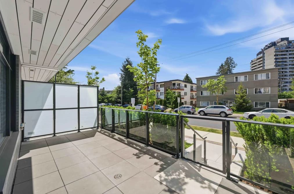 4237 MAYWOOD STREET, Burnaby, BC — Residential for Sale - Photo 2
