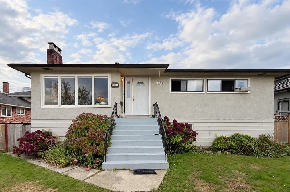 4238 PRICE CRESCENT, Burnaby, BC — Residential for Sale - Main Photo