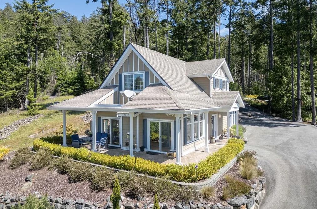 4247 JOHNSTON HEIGHTS DRIVE, Garden Bay, BC — Residential for Sale - Photo 2