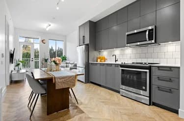 Condo for sale at 425 14968 101a Avenue Surrey British Columbia - MLS: R3141761